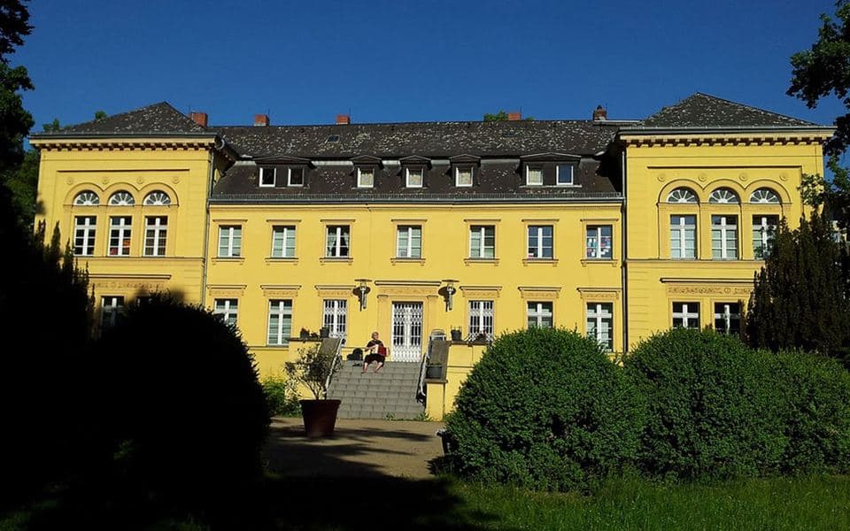 Gutshaus Lichterfelde, Nachbarschaftsraum in Berlin-Steglitz-Zehlendorf