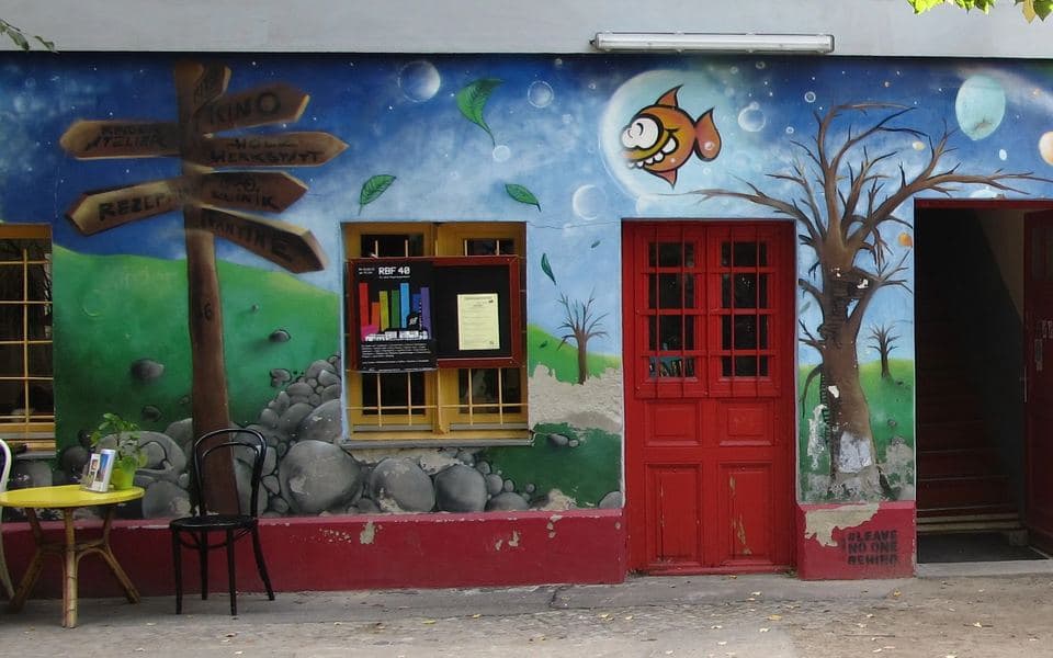 Regenbogenfabrik, Kinder- und Nachbarschaftszentrum in Berlin-Friedrichshain-Kreuzberg