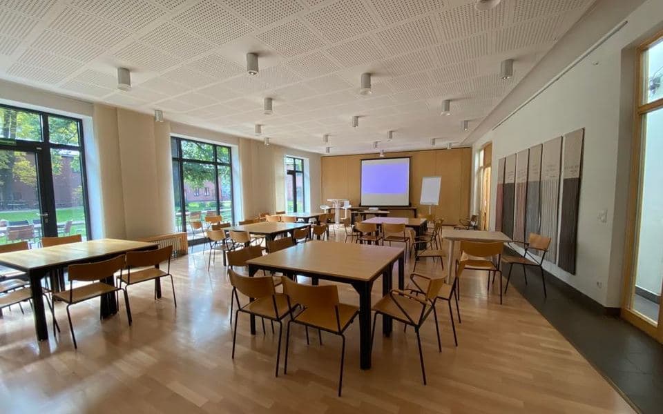 Schwedische Kirche, Gemeindesäle, Gemeindesaal in Berlin-Charlottenburg-Wilmersdorf