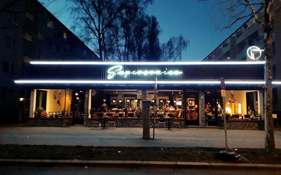 SuperSonico, Pavillon mit Bar in Berlin-Mitte