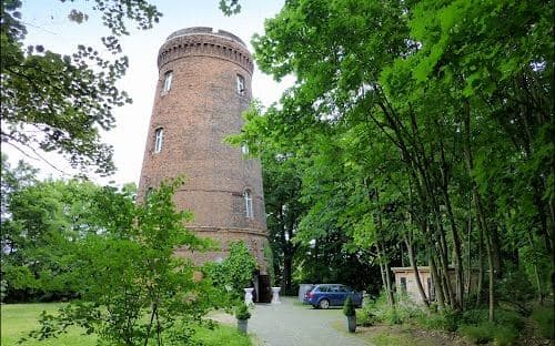 Bar im Wasserturm, Bar mit Terrasse in Berlin-Lichtenberg